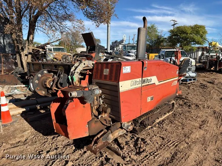 Ditch Witch JT1720 directional boring unit