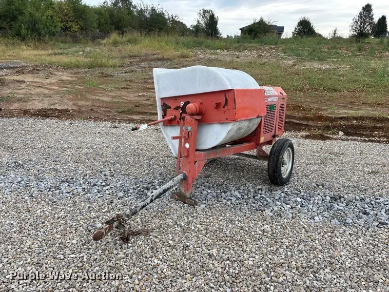 MultiQuip Whiteman WM-900 P concrete mixer