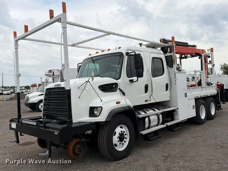 2014 Freightliner 108SD Crew Cab crane truck