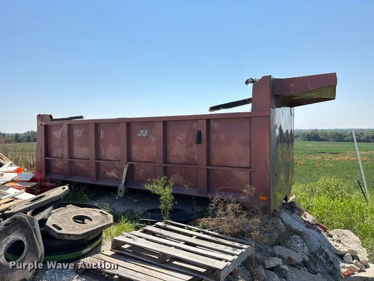 J&J 7-27-05 dump bed