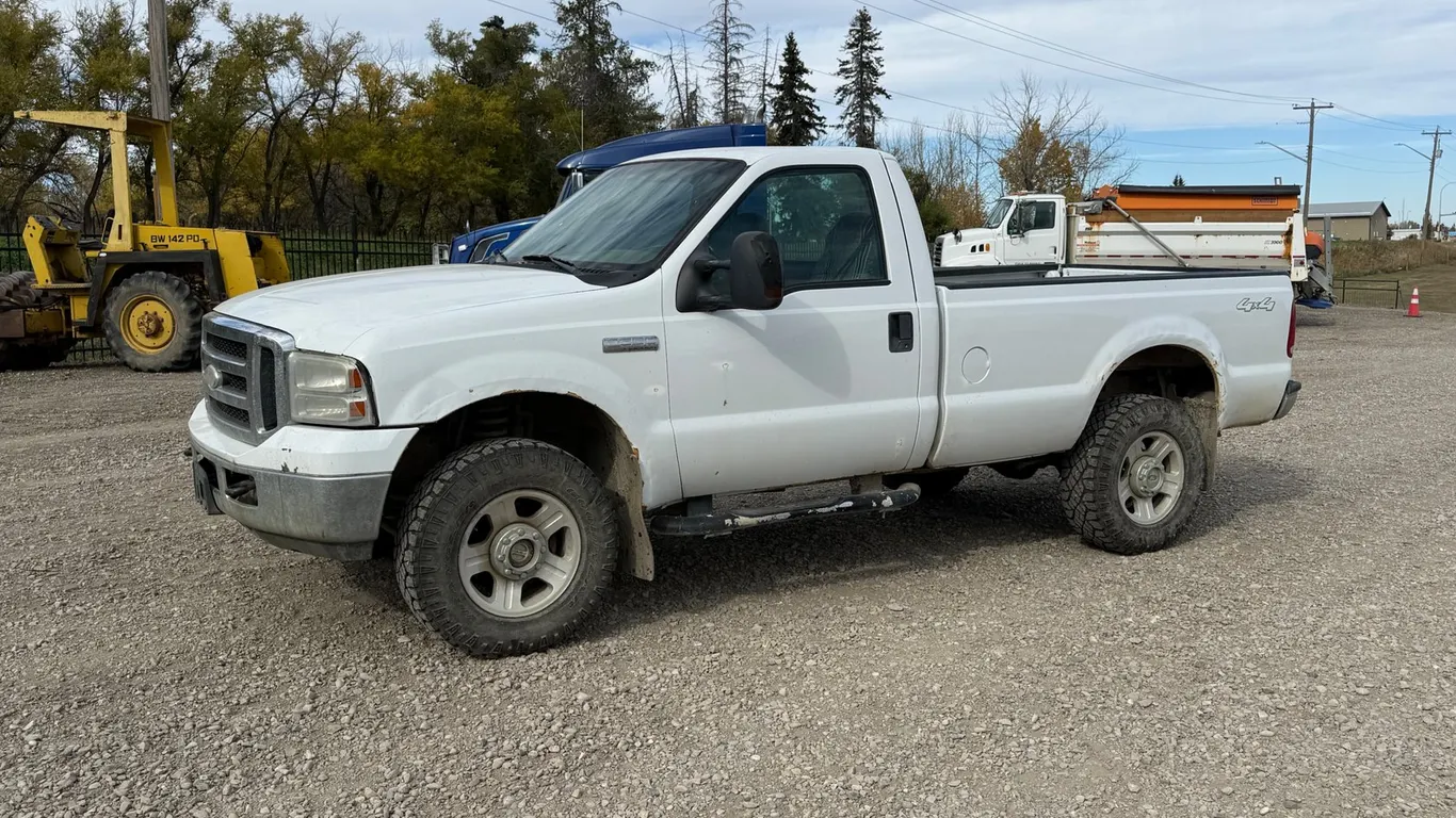2006 Ford F-350 XLT 4x4 Pickup Truck (Non running)