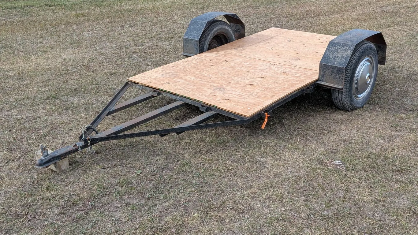 Custom Built 8' S/A Flat Deck Trailer
