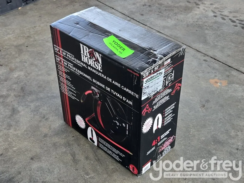 Unused 3/8" x 50' Iron Horse Auto Air Hose Reel