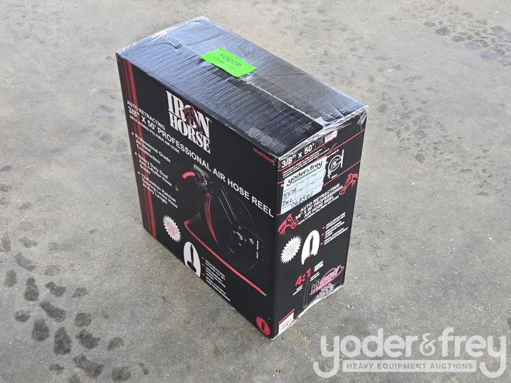 Unused 3/8" x 50' Iron Horse Auto Air Hose Reel
