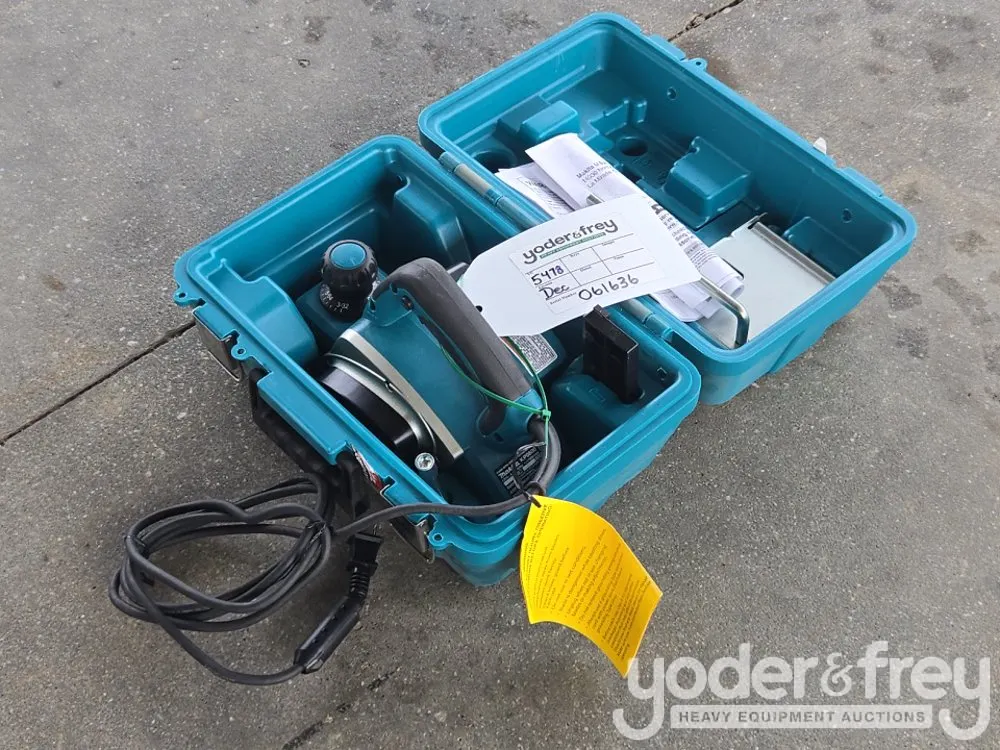 Makita 3 1/4" Planer c/w Tool Case, Corded, Recondition (KP0800K) (1 yr Factory Warranty)