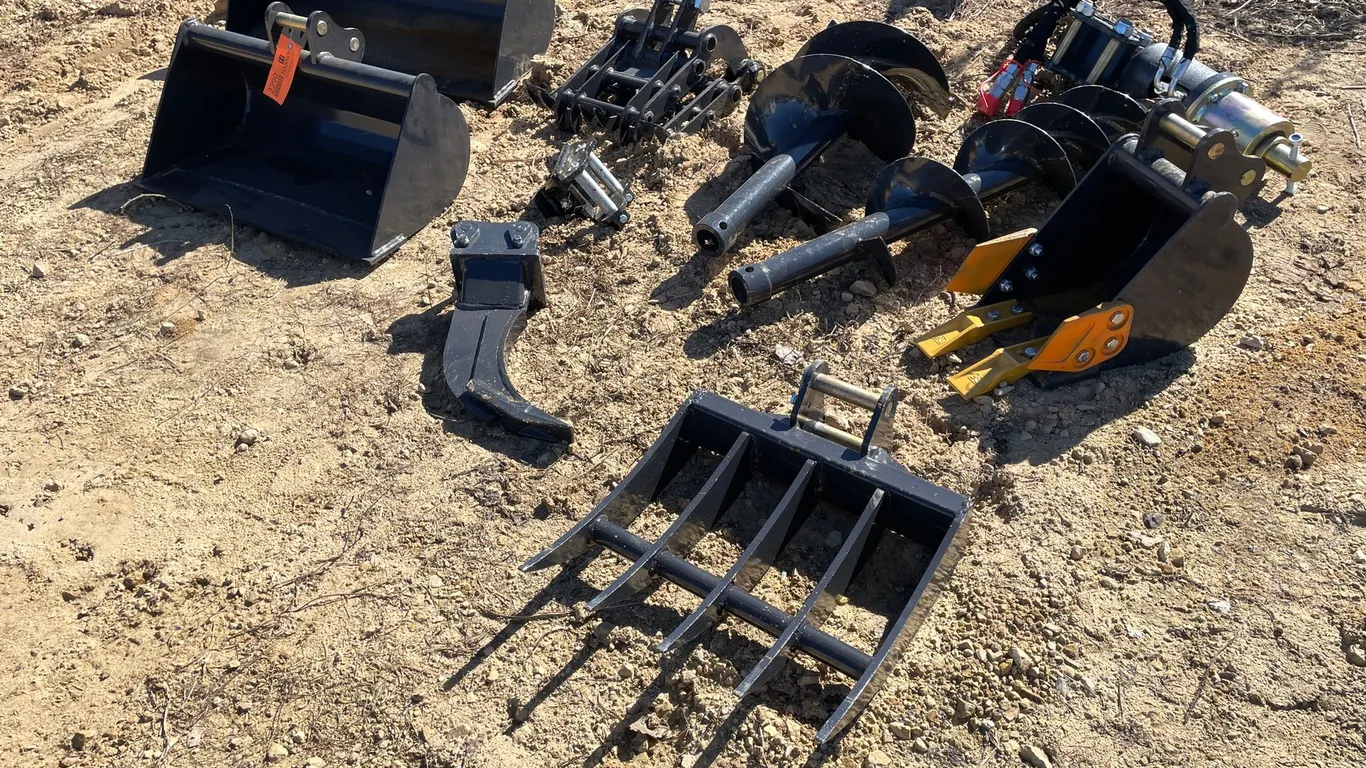 LandHonor Mini Excavator Combo Attachment Set