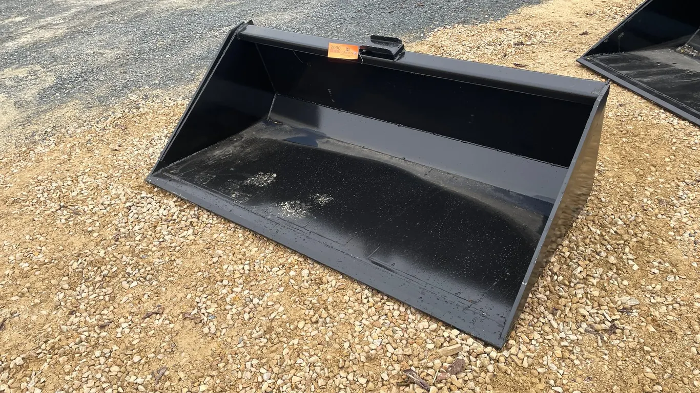 New KC 66" Bucket with Single Blade