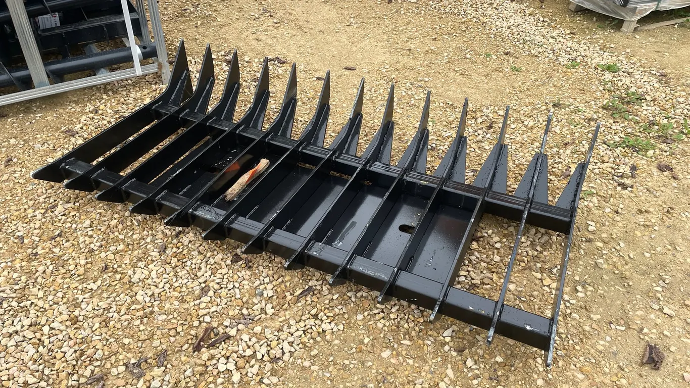 New KC 70" Root Rake