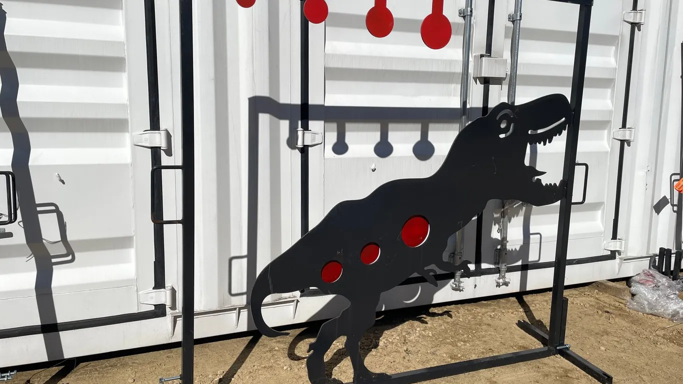 LandHonor AR500 Velociraptor Rifle Stand