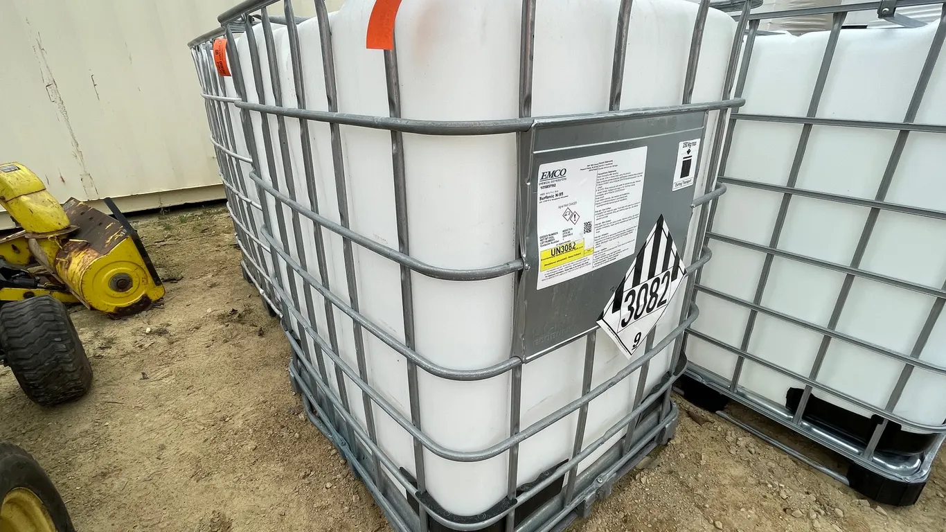 Caged Poly Water Tote