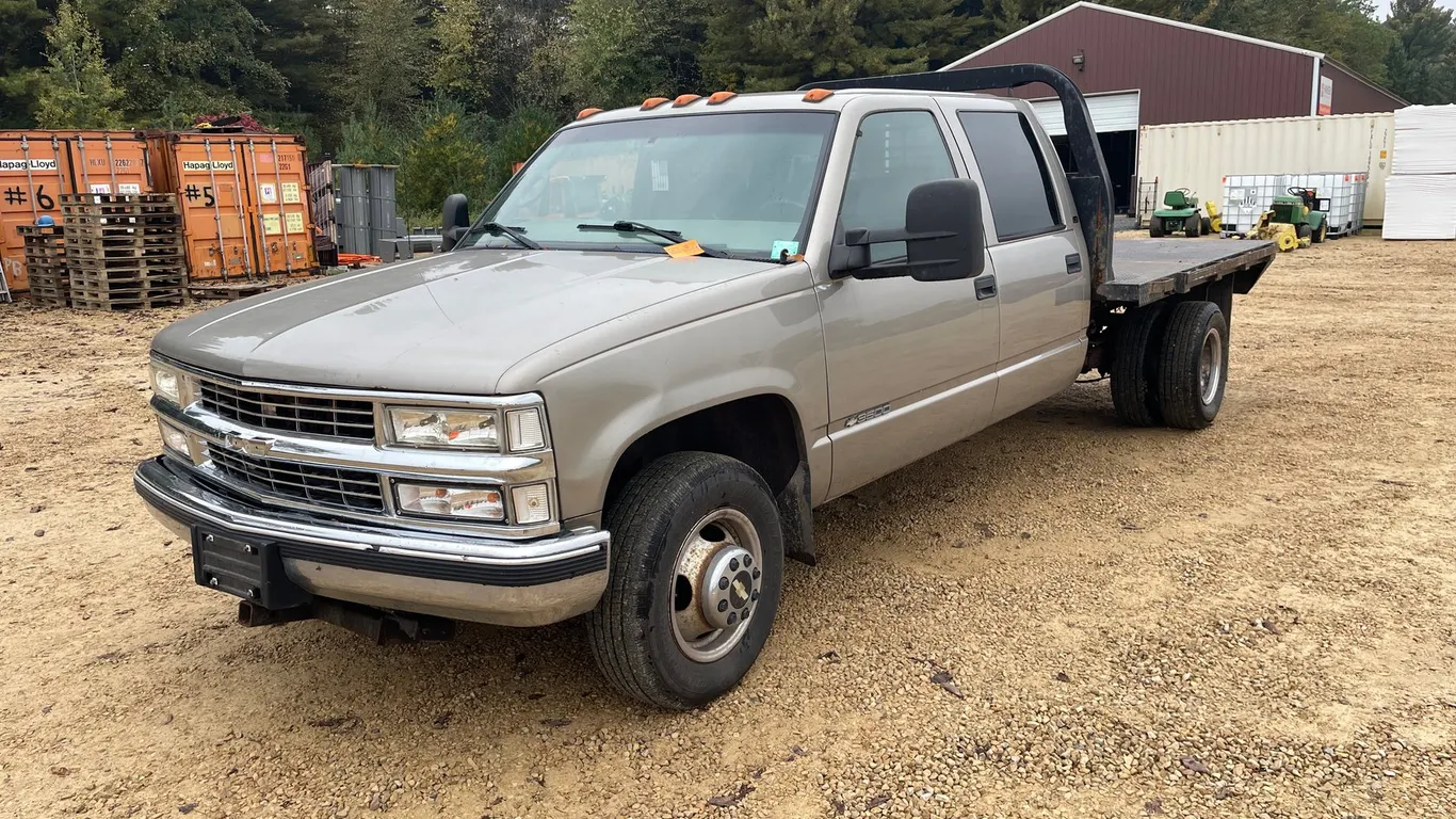 2000 Chevy Silverado 3500 Dually (Has WI Title)