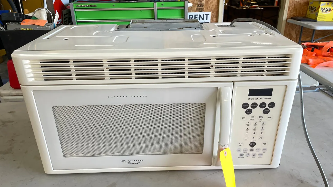 Frigidaire Under Cabinet Microwave