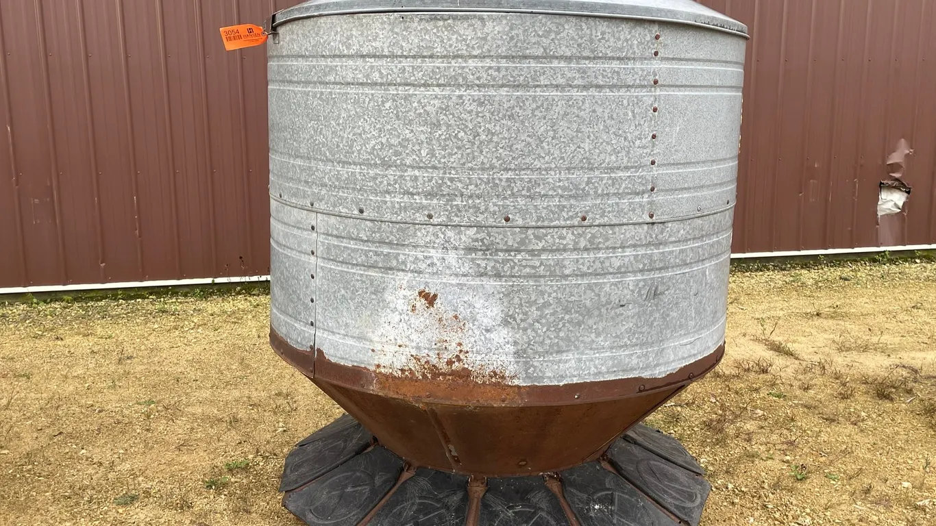 Big K Husky Hog Feeder