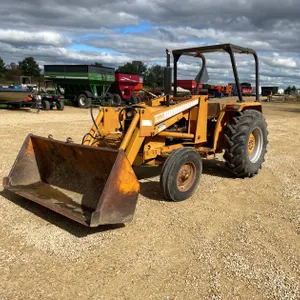 JI Case 380CK Tractor With Loader