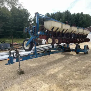 Kinze 12' Corn Planter