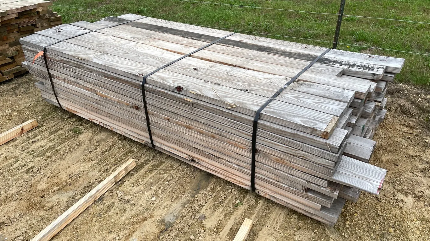 Bundle of Construction Grade 2' x 6' and 2' x 8' Lumber
