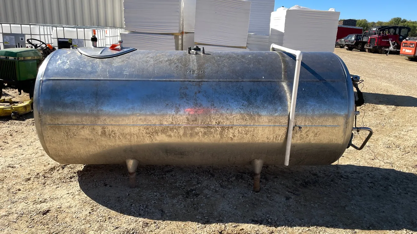 500-Gallon Stainless Steel Vacuum Tank