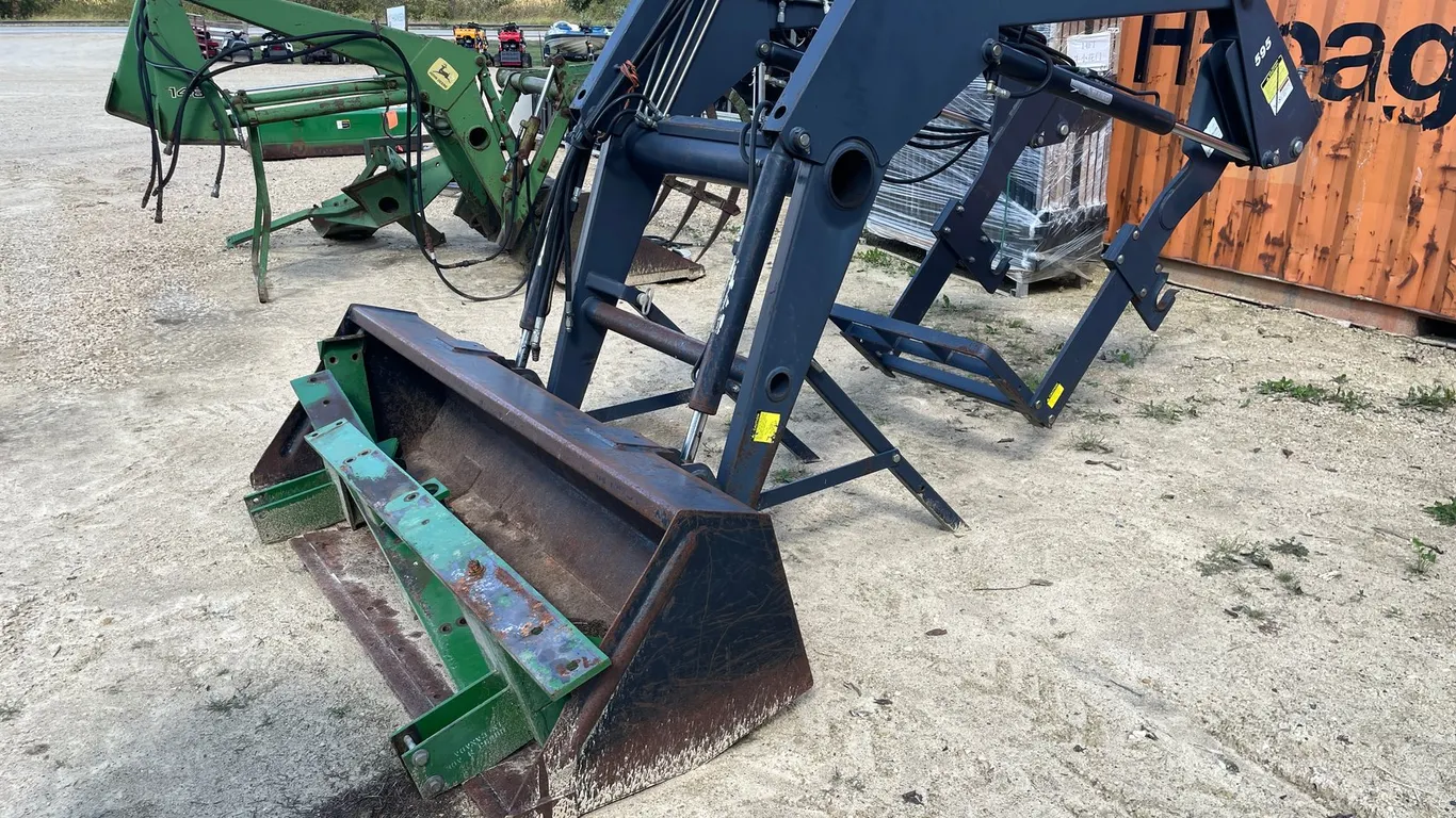Buhler Allied 595 Tractor Loader