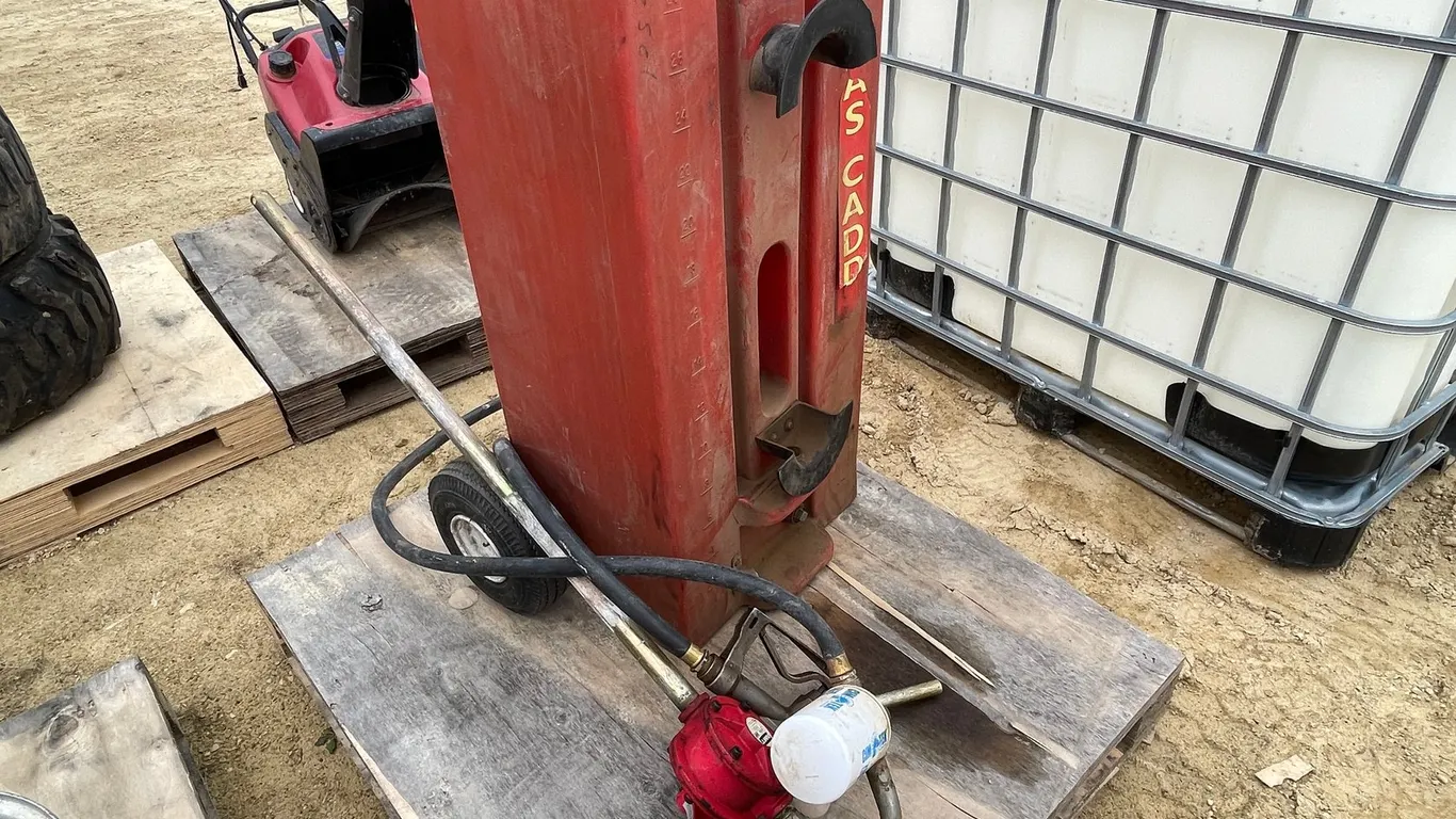 Todd 28-Gallon Gas Caddy