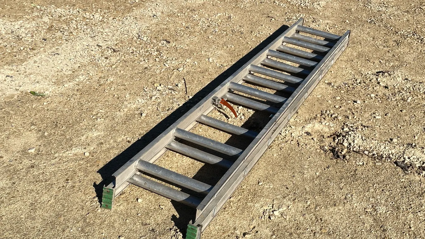Keller 16' Aluminum Extension Ladder