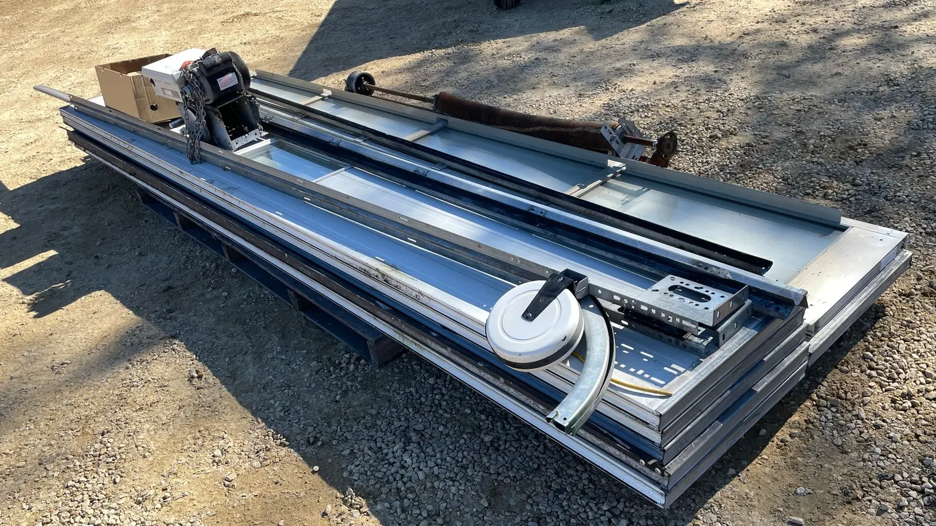14' x 14' Insulated Garage Door