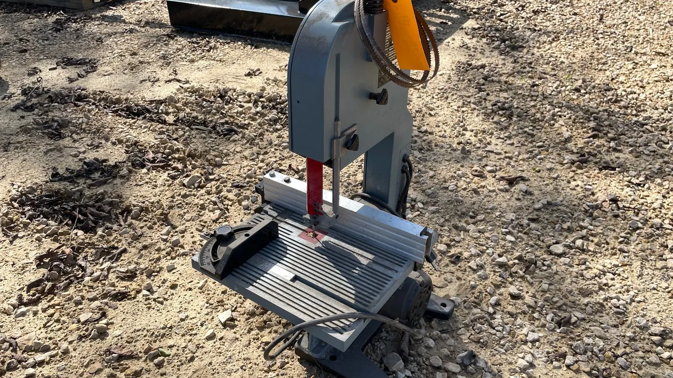 Delta Band Saw
