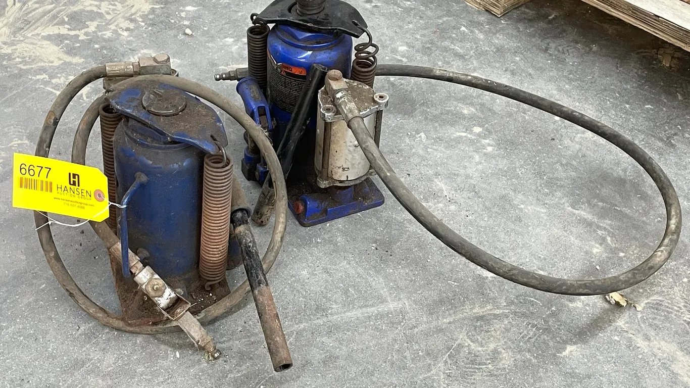 (2) Pneumatic Jacks