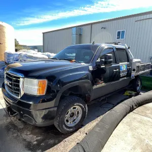 2008 GMC 2500HD Crew Cab Flatbed (Has Wisconsin Title)
