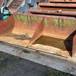 Light Duty Straight Edge Skid Steer Bucket