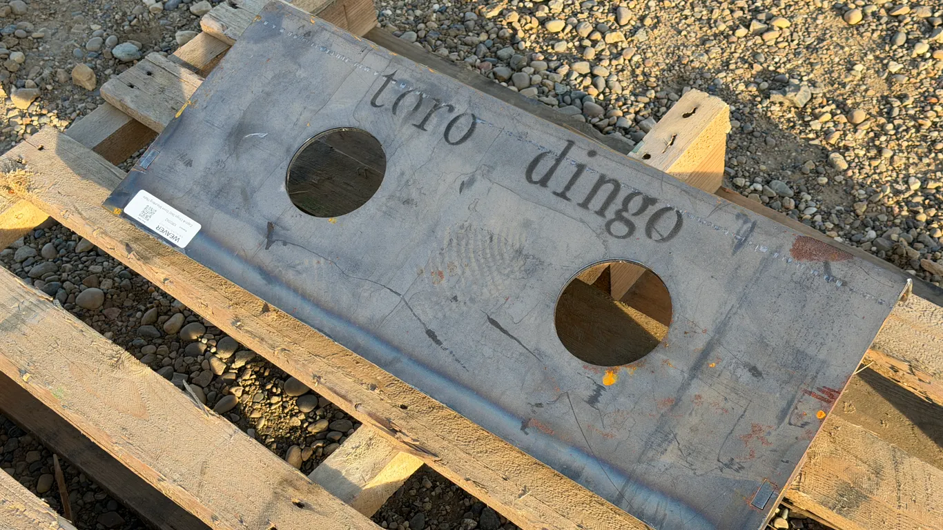 Captok Dingo Skid Steer Mounting Plate