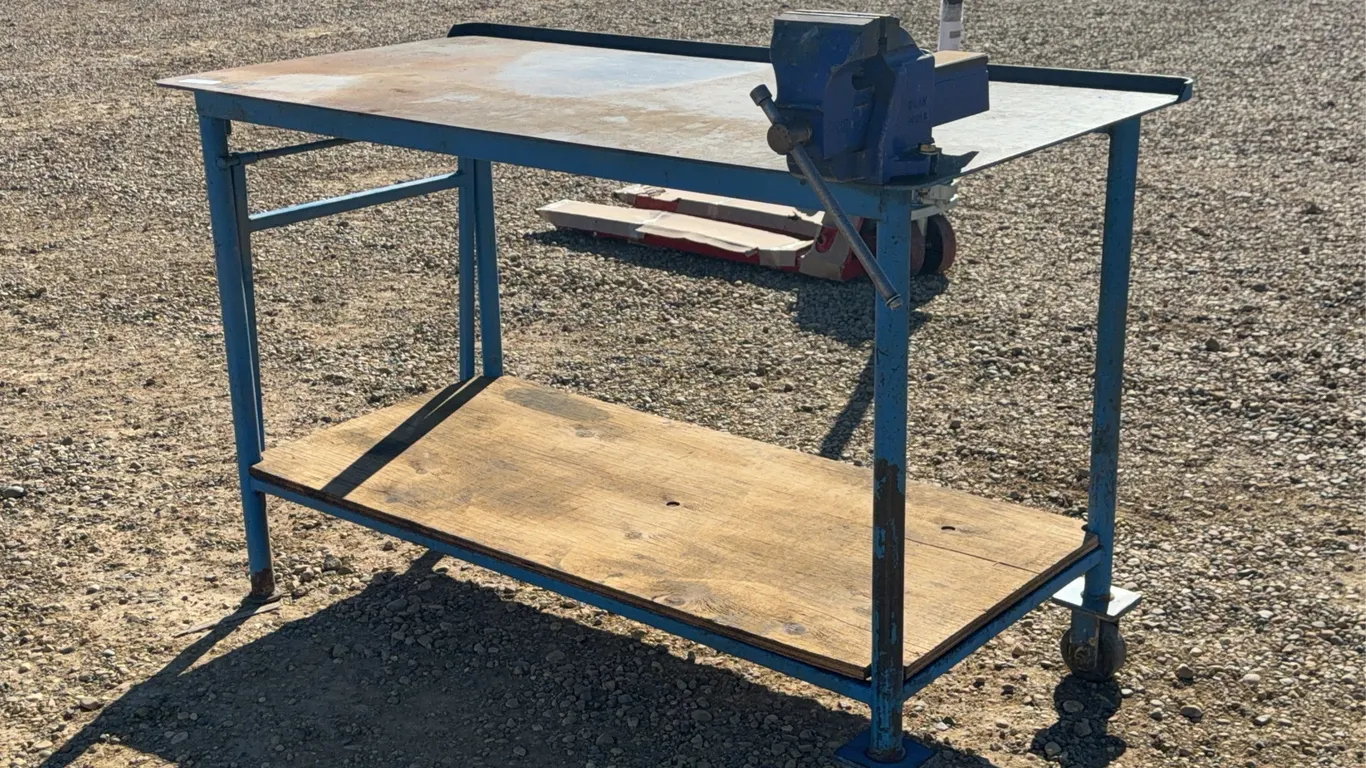 6FT Custom Made Work Bench
