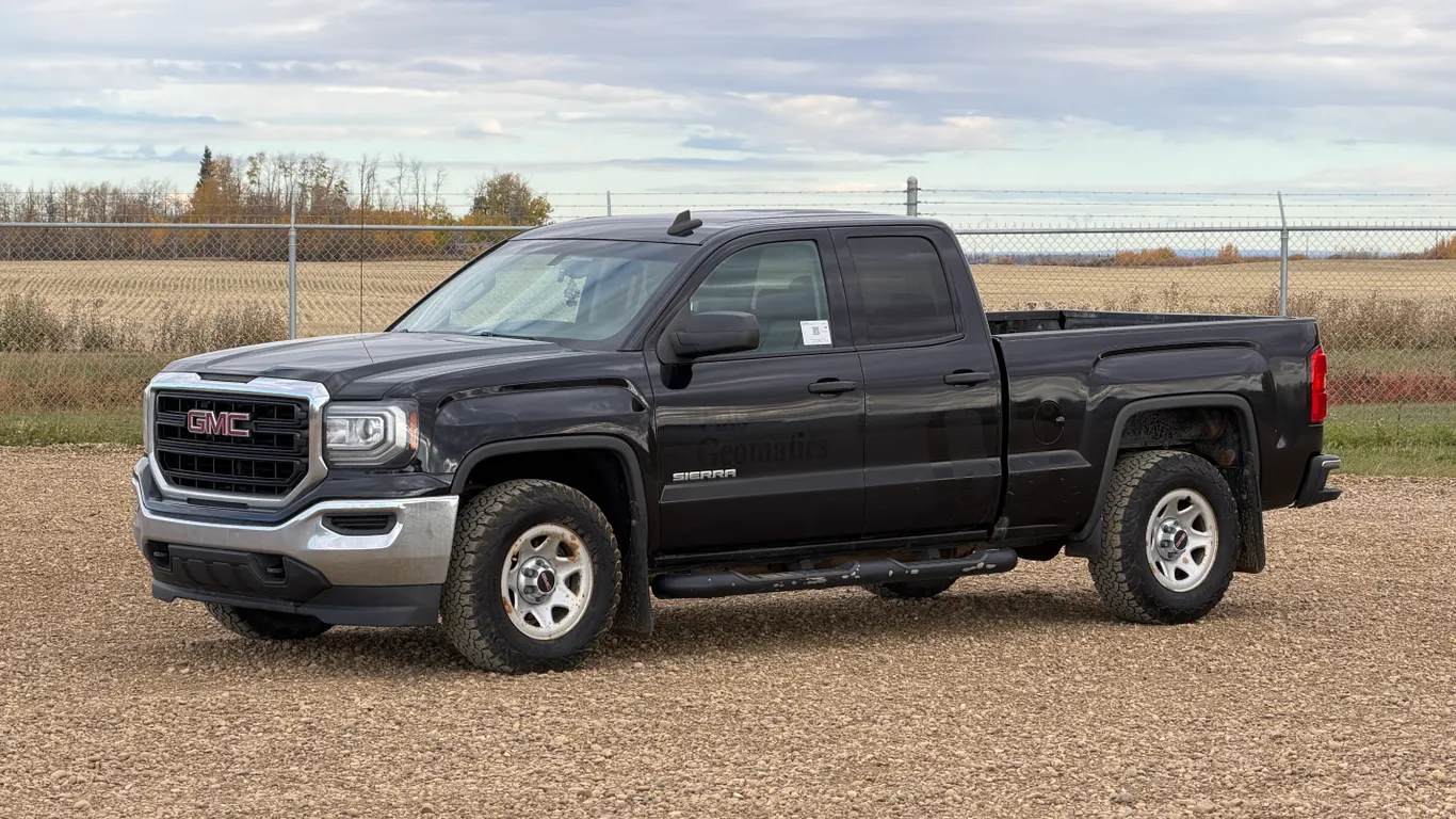2018 GMC Sierra 1500 4x4 Double Cab Pick Up