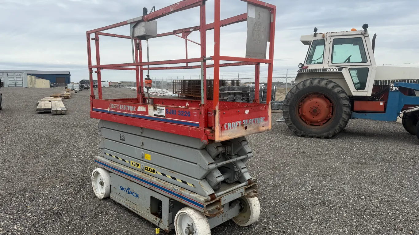 Skyjack Scissor Lift (Non-Runner)