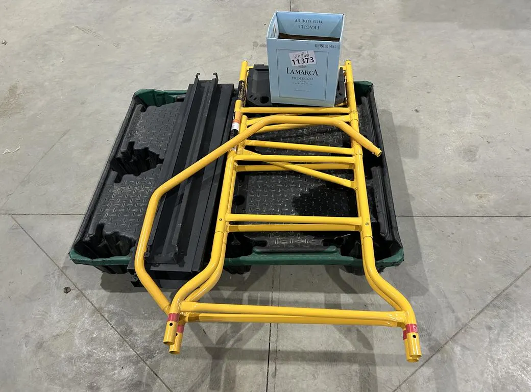 Utility Scafold and Collapsible