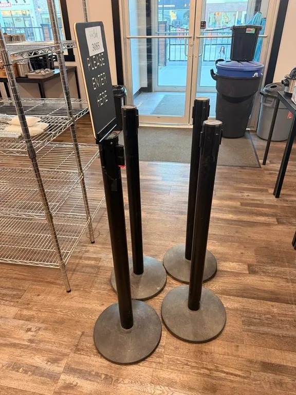 (4) Retractabelt Stands