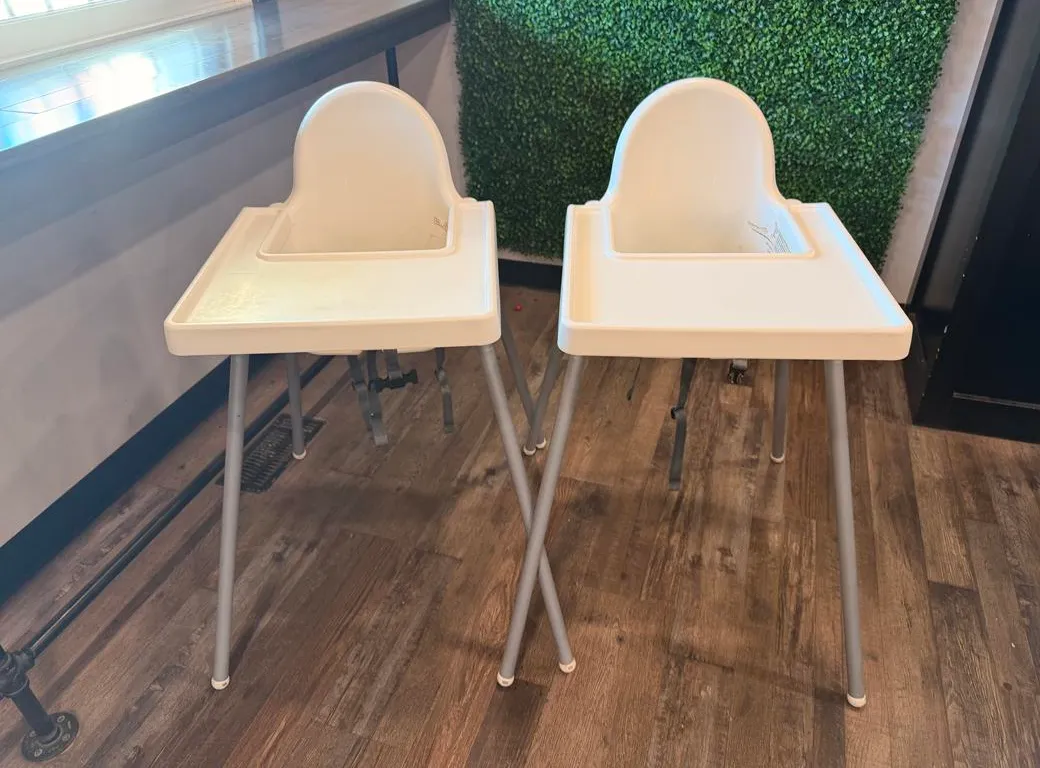 (2) Highchairs