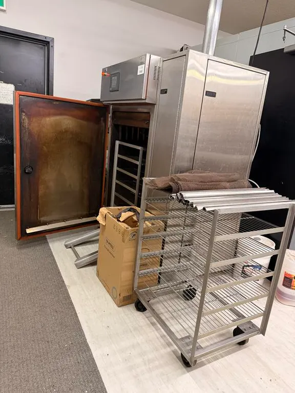 EnviroPac Smoke House with Ram, (2) Rolling Racks, Jerky Mats, S.S. Sausage Hangers, Some Chips and
