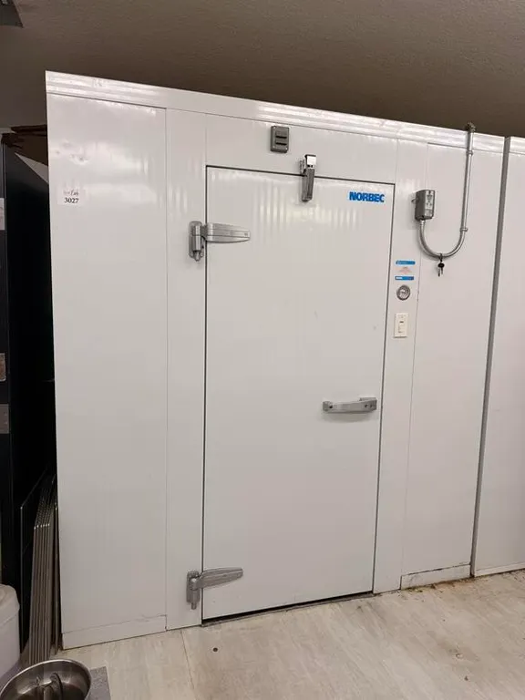 Norbec Walk-In Freezer Box Complete with Bohn Evaporator Unit, Outdoor Condensing Unit and Shelves