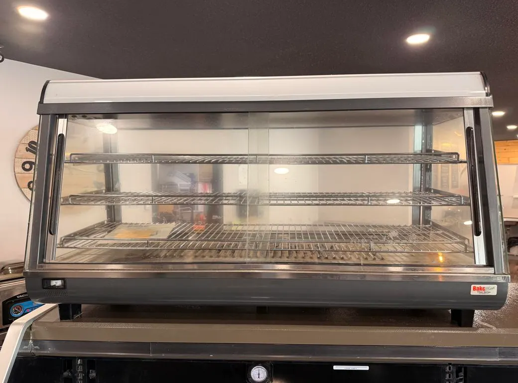 Bake Max Heated Display Case