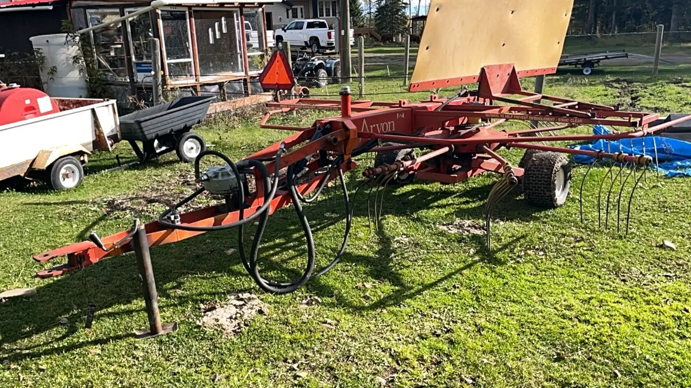 Arvon 10' Hydraulic Rotary Hay Rake, s/n: 1098