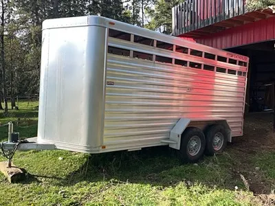 Featherlite 18' Tandem Axle Bumper Pull Stock Trailer VIN: 4FGA21623AC114288