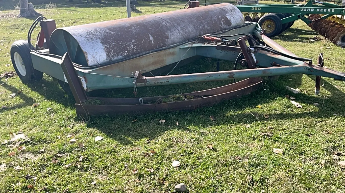 14' Hydraulic Land Roller with Front Leveller