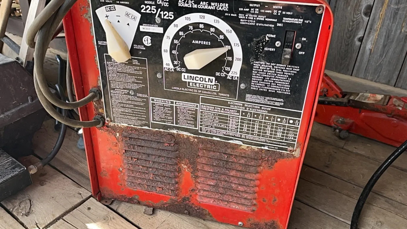 Linclon AC/DC 225/125 Stick Welder