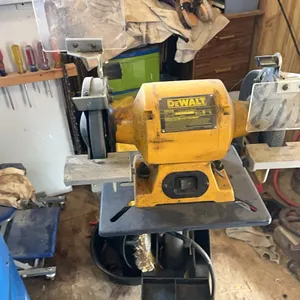 DeWalt DW756 Electric Pedestal Grinder