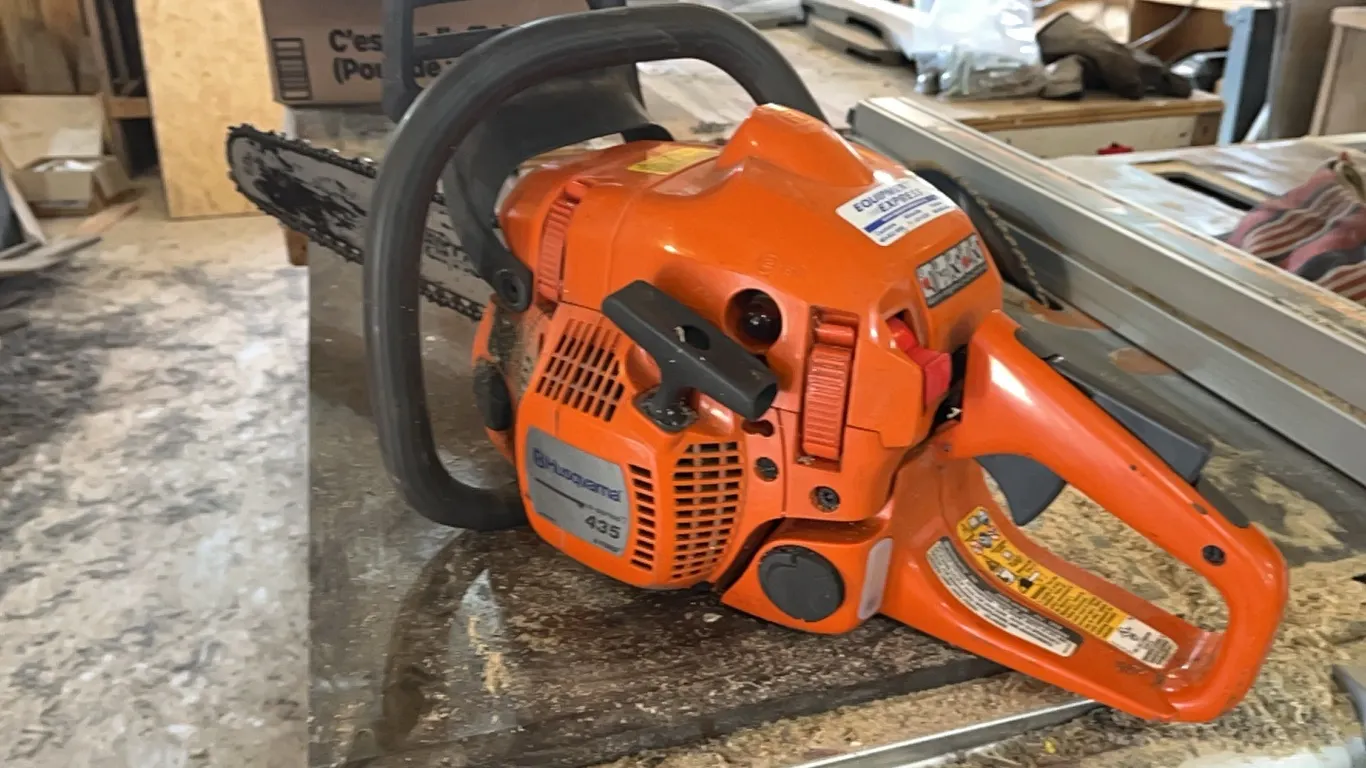 Husqvarna 435 Chainsaw