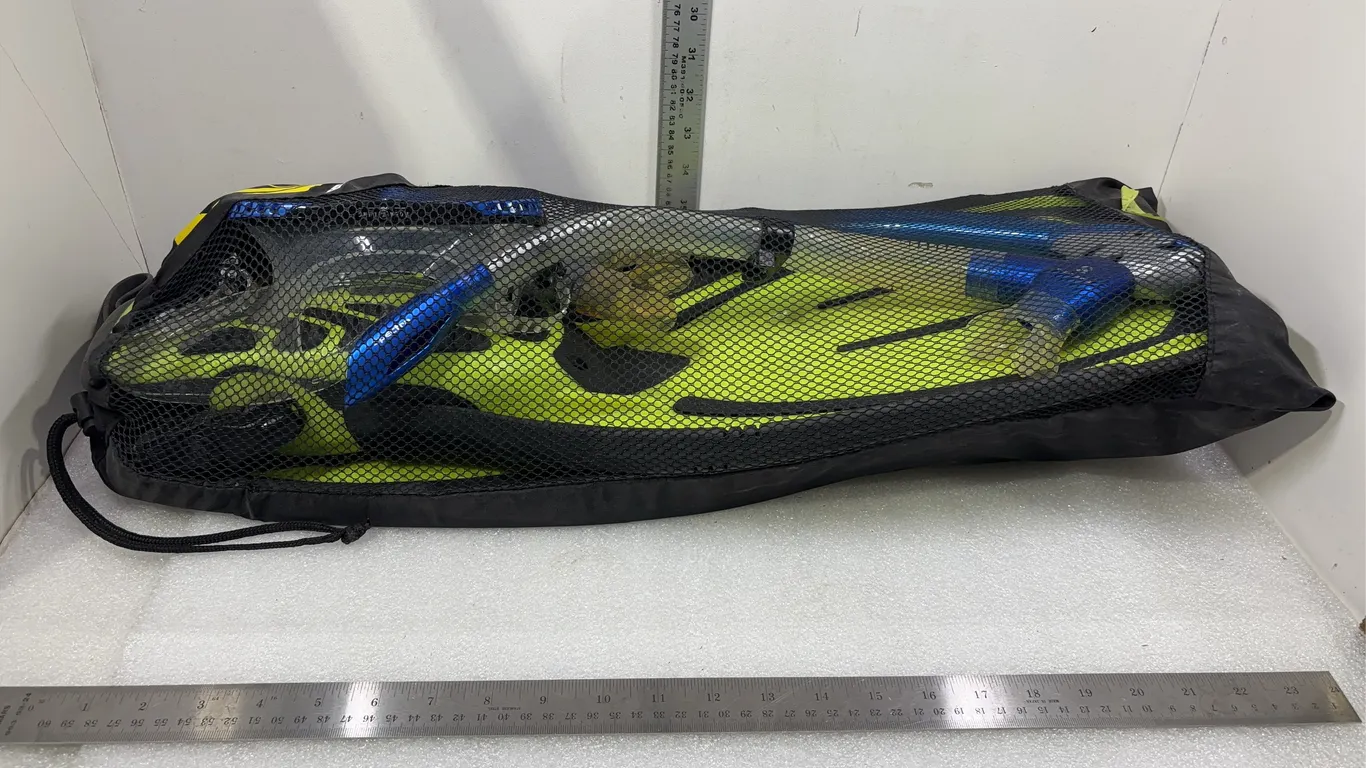 Body Glove Snorkel and Flipper Set, Approx. 5 Items *Unreserved*