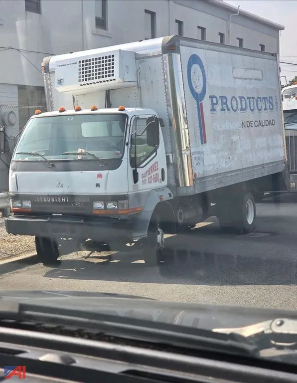 1998 Mitsubishi Fuso FH211 Box