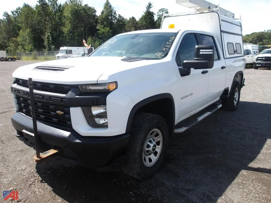 2021 Chevrolet Silverado 3500HD Crew Cab Pickup Truck with Cap