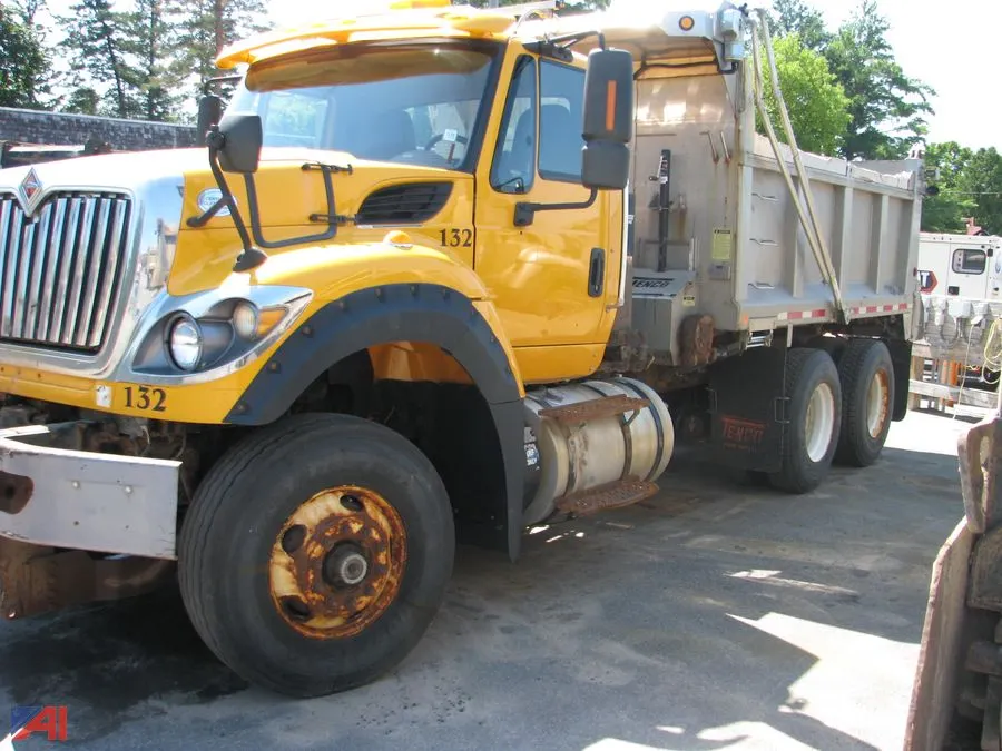 2015 International WorkStar 7600 Dump Truck