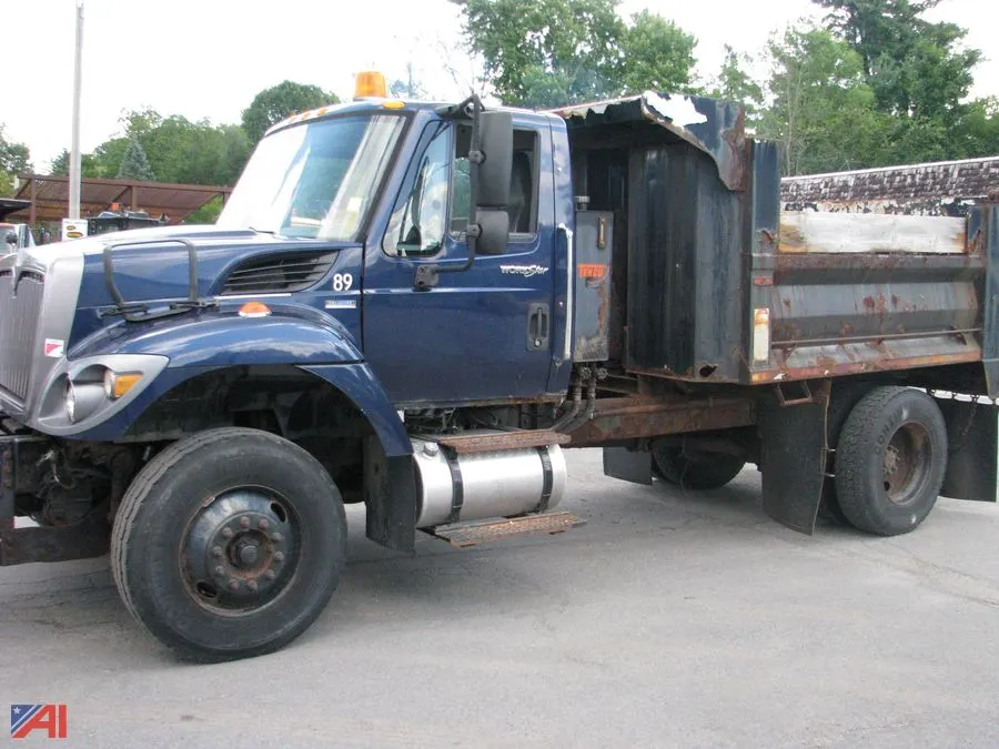 2011 International 7400 Dump Truck